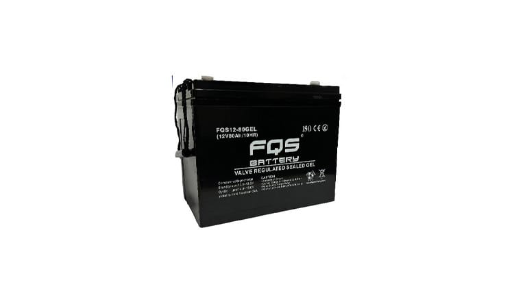Batería 12-80GEL de la gama de Tracción Ligera de FQS Battery, con tecnología GEL.
