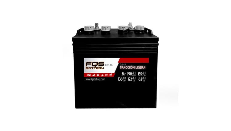 Batería FQ8-FS-155 de la gama de Tracción Ligera de FQS Battery, con tecnología Flooded de Ácido Libre.